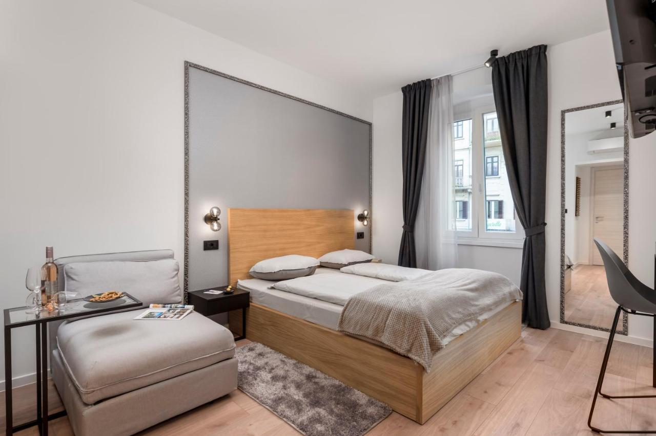 Deluxe Apartments "In The Center" Rijeka Exterior photo